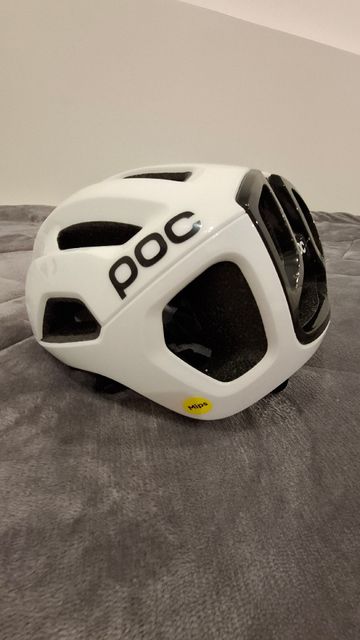 Used POC Ventral MIPS Helmet 2024 bike — image 3 of 5