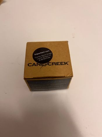 Used Cane Creek -FORTY-COMPLETE ASSEMBLYIS42/28.6/H9 | IS52/40MODEL # BAA0783K bike — image 2 of 7