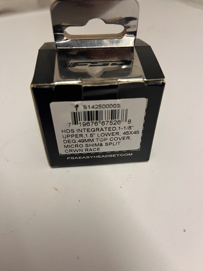 Used Fsa Headset for Specialized Enduro 2018 bike — image 2 of 4