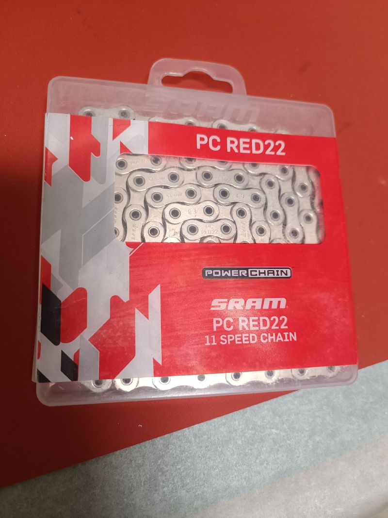Używany Sram PC-Red22 11 Speed chain bike — zdjęcie 2 z 2