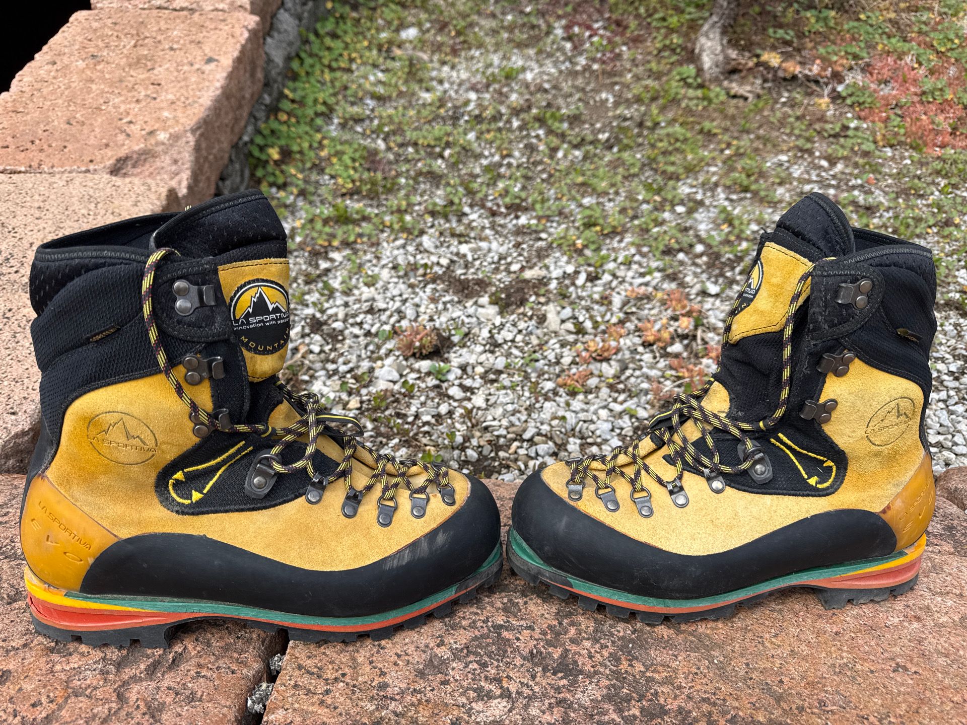 やだもん【未使用】 LA SPORTIVA Nepal Evo GTX La Sportiva Nepal Evo GTX