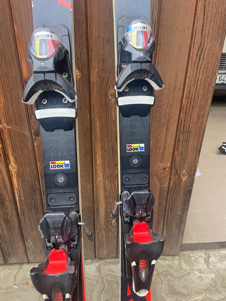 Used Rossignol HERO JR 150cm Skis bike — image 4 of 9