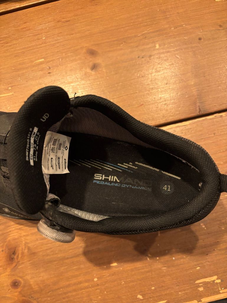 Used Shimano mt701gtx bike — image 5 of 5