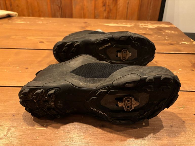Used Shimano mt701gtx bike — image 2 of 5