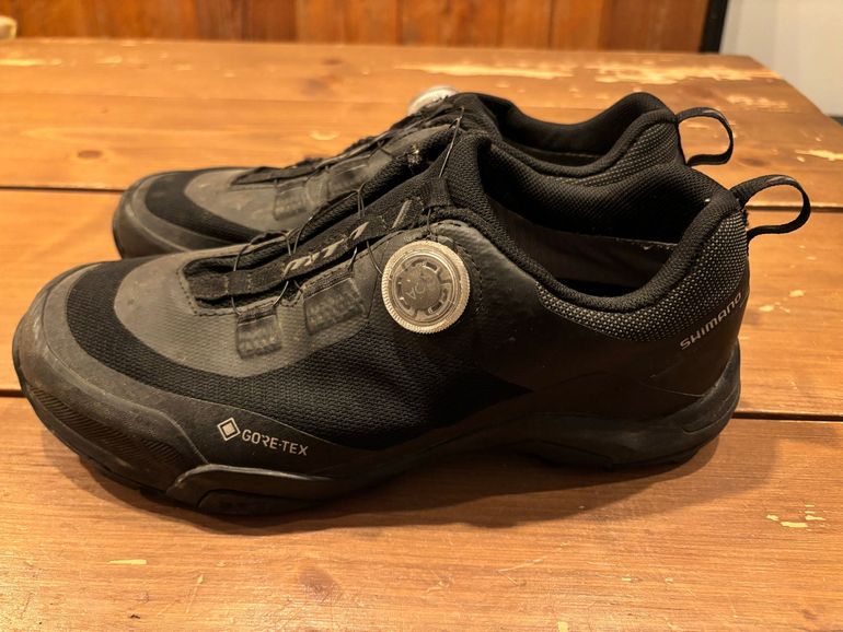 Used Shimano mt701gtx bike — image 3 of 5