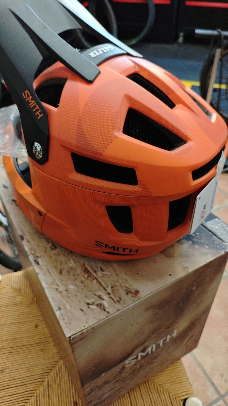 Used Smith Optics Main line 2024 bike — image 4 of 4