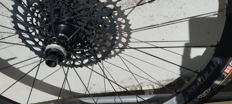 Used Vision trimax 30 bike — image 5 of 8