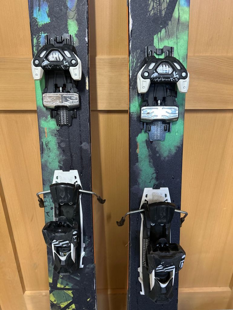 Used Armada ARV 116 JJ UL Skis 2015 bike — image 4 of 5