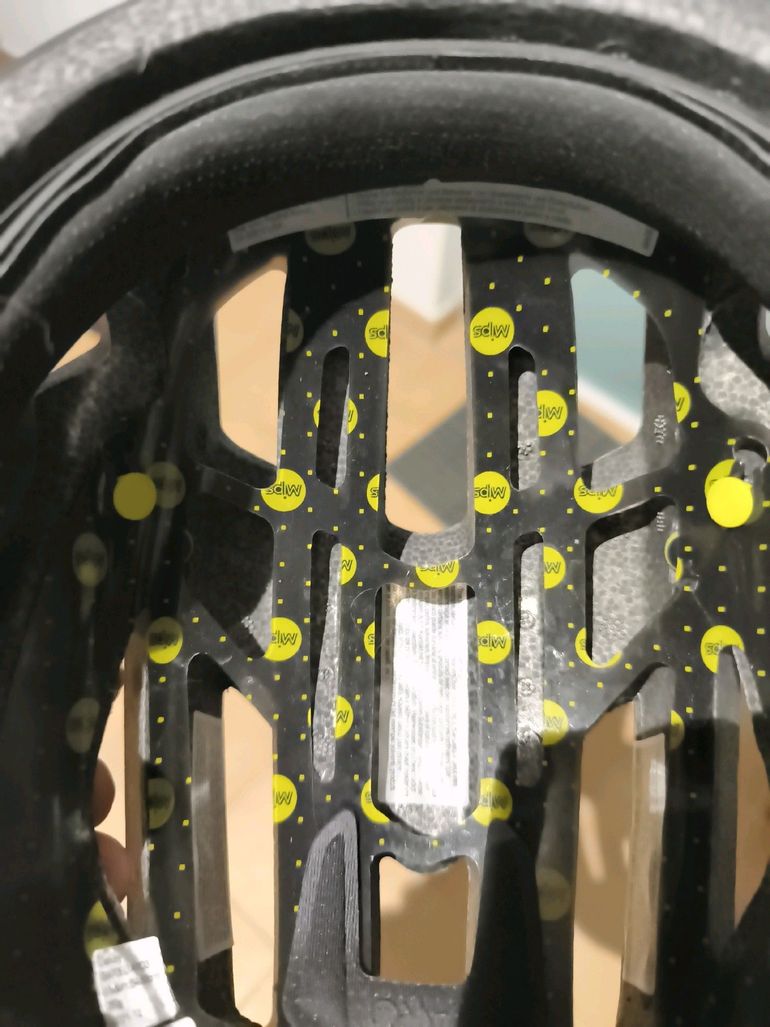 Used Oakley ARO3 MIPS Helmet 2026 bike — image 7 of 7