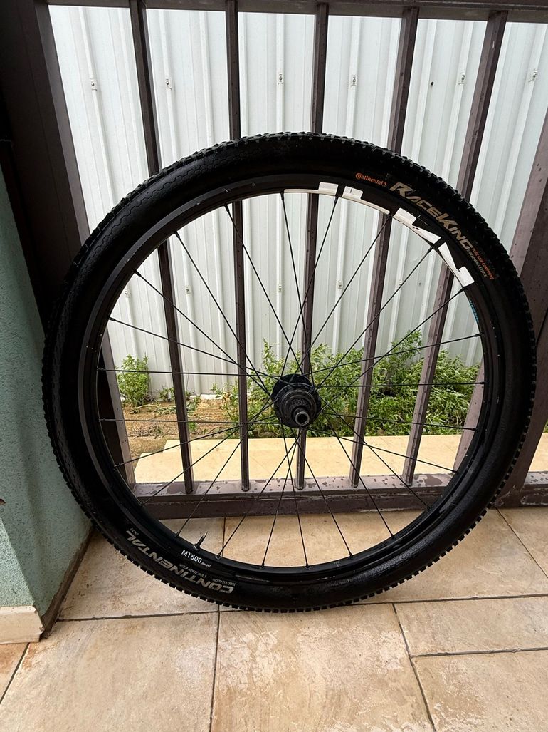 Used Shimano MT500 Rims 2022 bike — image 2 of 4