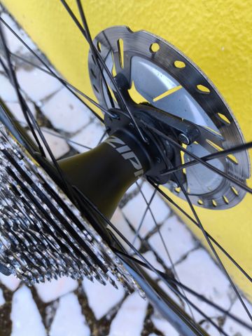 Tweedehands Zipp 202 Disc Firecrest bike — afbeelding 9 van 12