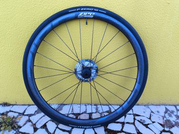 Tweedehands Zipp 202 Disc Firecrest bike — afbeelding 2 van 12