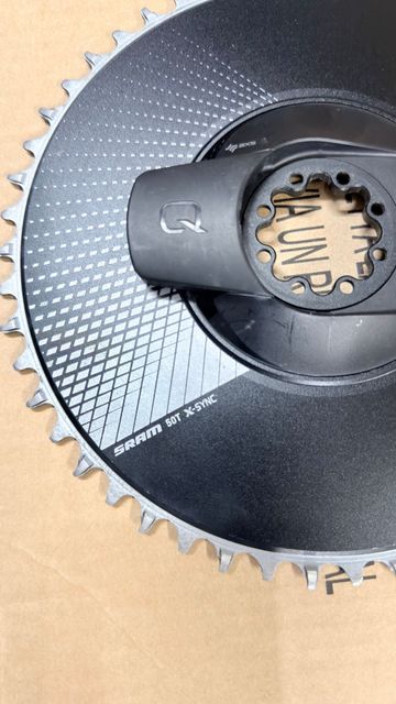 Použité Sram Red AXS Aero Crankset 50T 2024 Drivetrain & Pedals