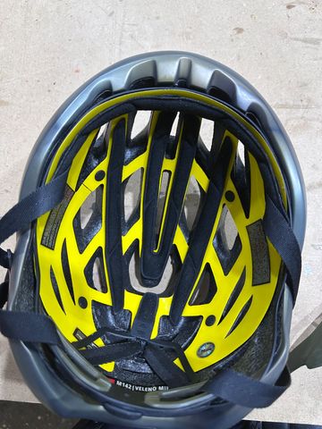 Gebrauchtes MET Veleno MIPS Helmet bike — Bild 4 von 10