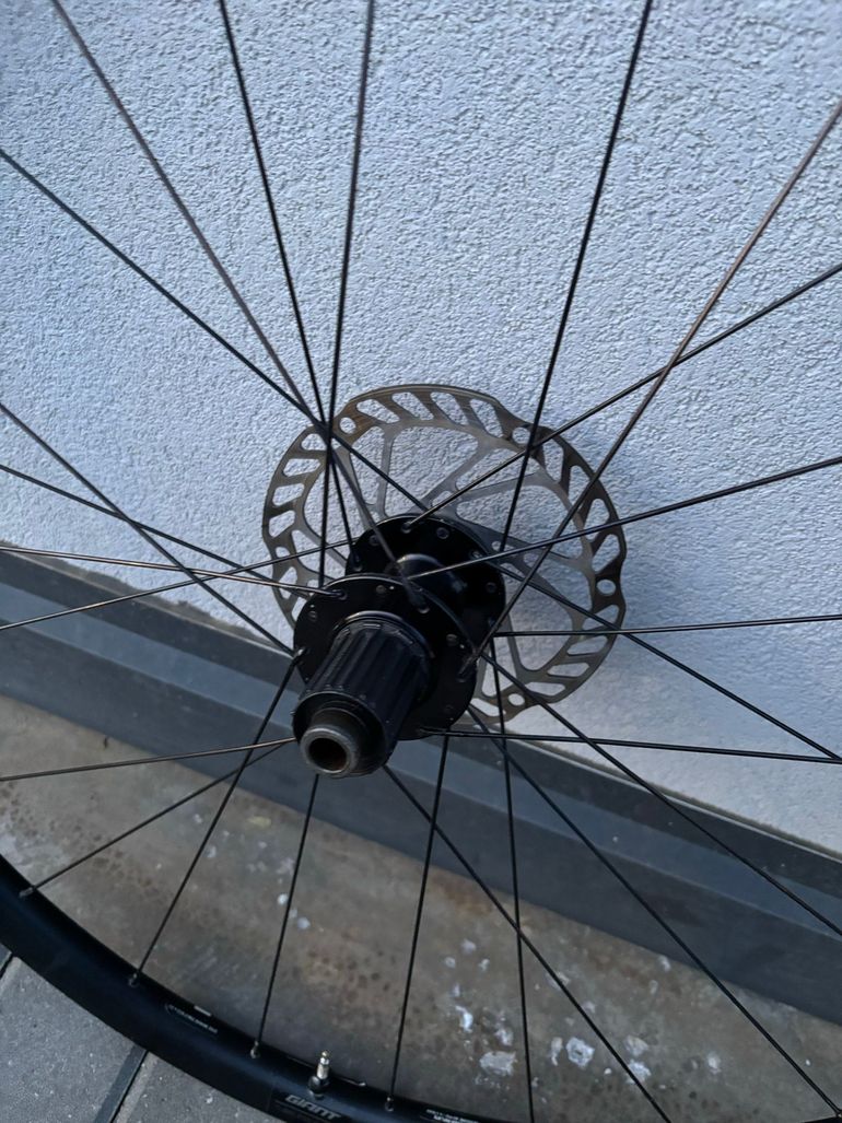 Used Giant PX2 2024 bike — image 5 of 8