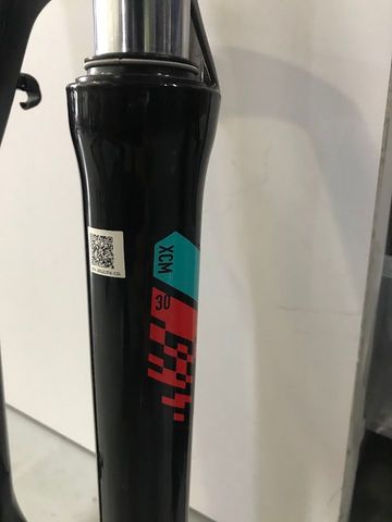 Käytetty Sr Suntour XCM30 2022 Fork