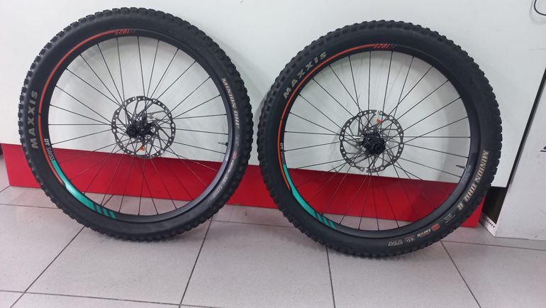 Brugt Dt Swiss H1825 SPLINE 2018 bike — billede 1 af 4