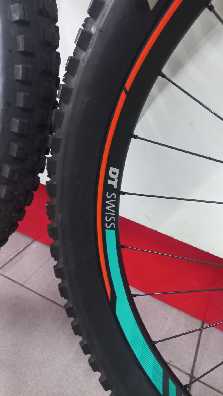 Brugt Dt Swiss H1825 SPLINE 2018 bike — billede 3 af 4