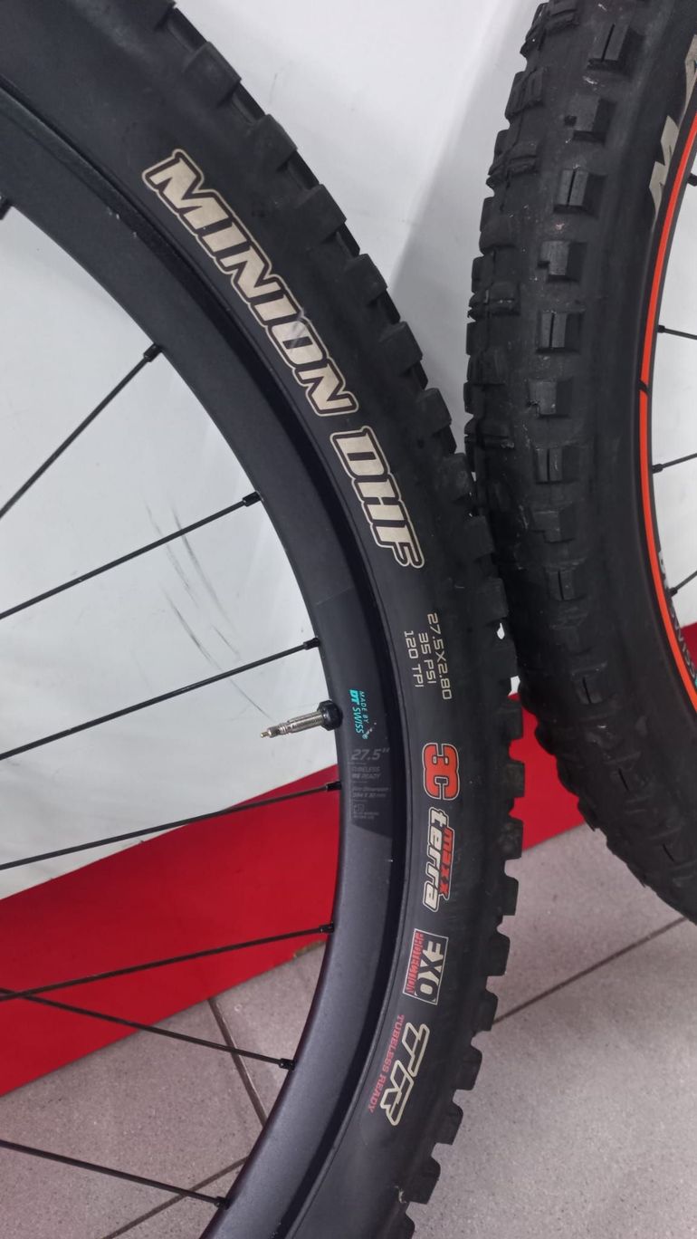 Brugt Dt Swiss H1825 SPLINE 2018 bike — billede 2 af 4