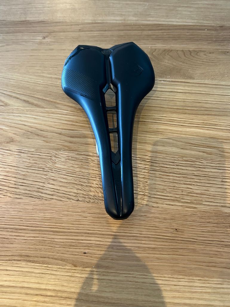 Used Pro Falcon Performance Saddle 2026 bike — image 2 of 9