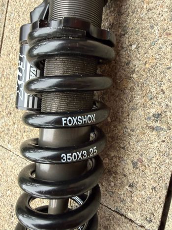 Used Fox Van R Evolution Series springshock 2013 bike — image 2 of 3