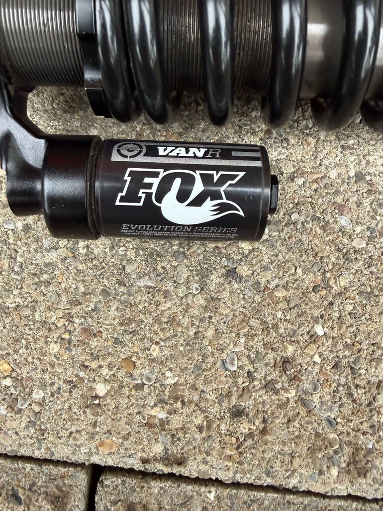 Used Fox Van R Evolution Series springshock 2013 bike — image 1 of 3