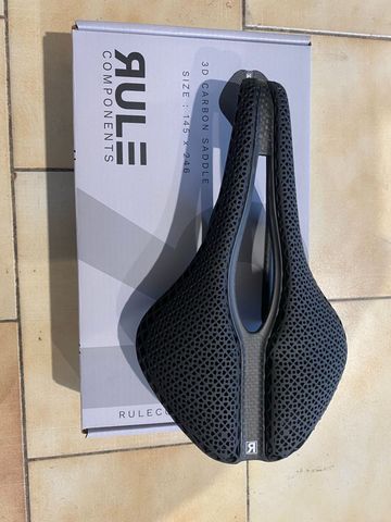 Käytetty rule 3D Carbon 2025 Saddles & Seatposts