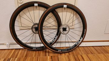 Brugt Dt Swiss PRC1400 35DB 2021 bike — billede 2 af 3