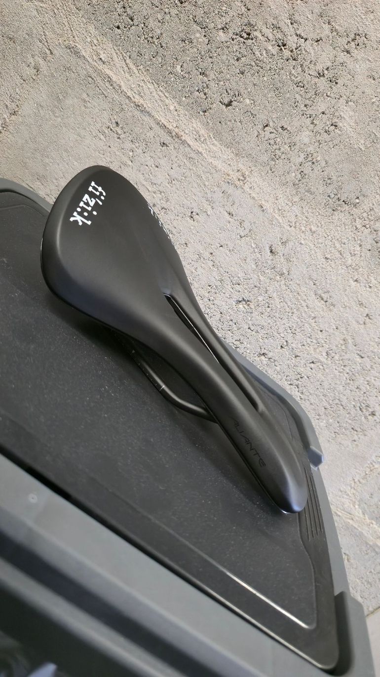 Used Fizik Alliente R5 2025 bike — image 1 of 3