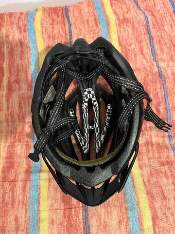 Tweedehands MET Veleno Helmet bike — afbeelding 4 van 6