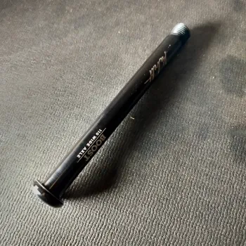 Used Fox Kabolt Thru Axle 2019 bike — image 3 of 3