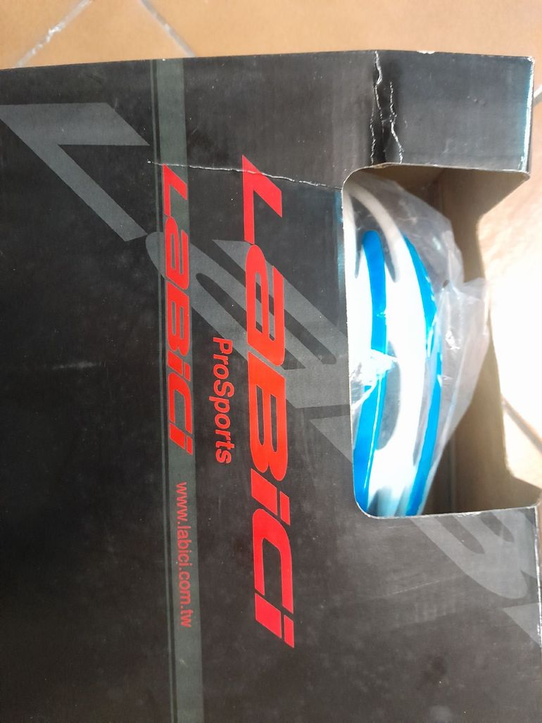 Used labici sport Casco Helmet 2025 bike — image 2 of 8