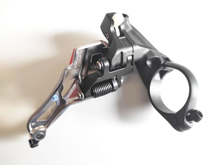 Used Shimano XTR FD-M9000-H Side-Swing Front Derailleur 3x11 Sp. High Clamp bike — image 5 of 8