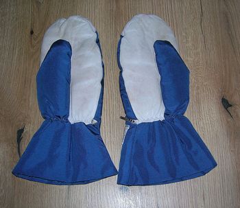 Used Helly Hansen Handschoenen 2011 bike — image 2 of 3