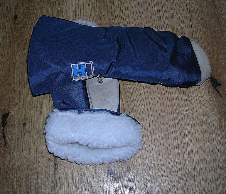 Used Helly Hansen Handschoenen 2011 bike — image 3 of 3