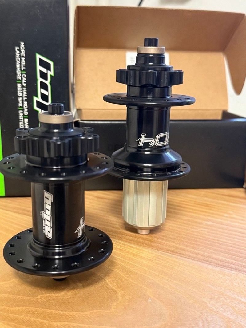 Used Hope Pro4 Front Hub Wheels