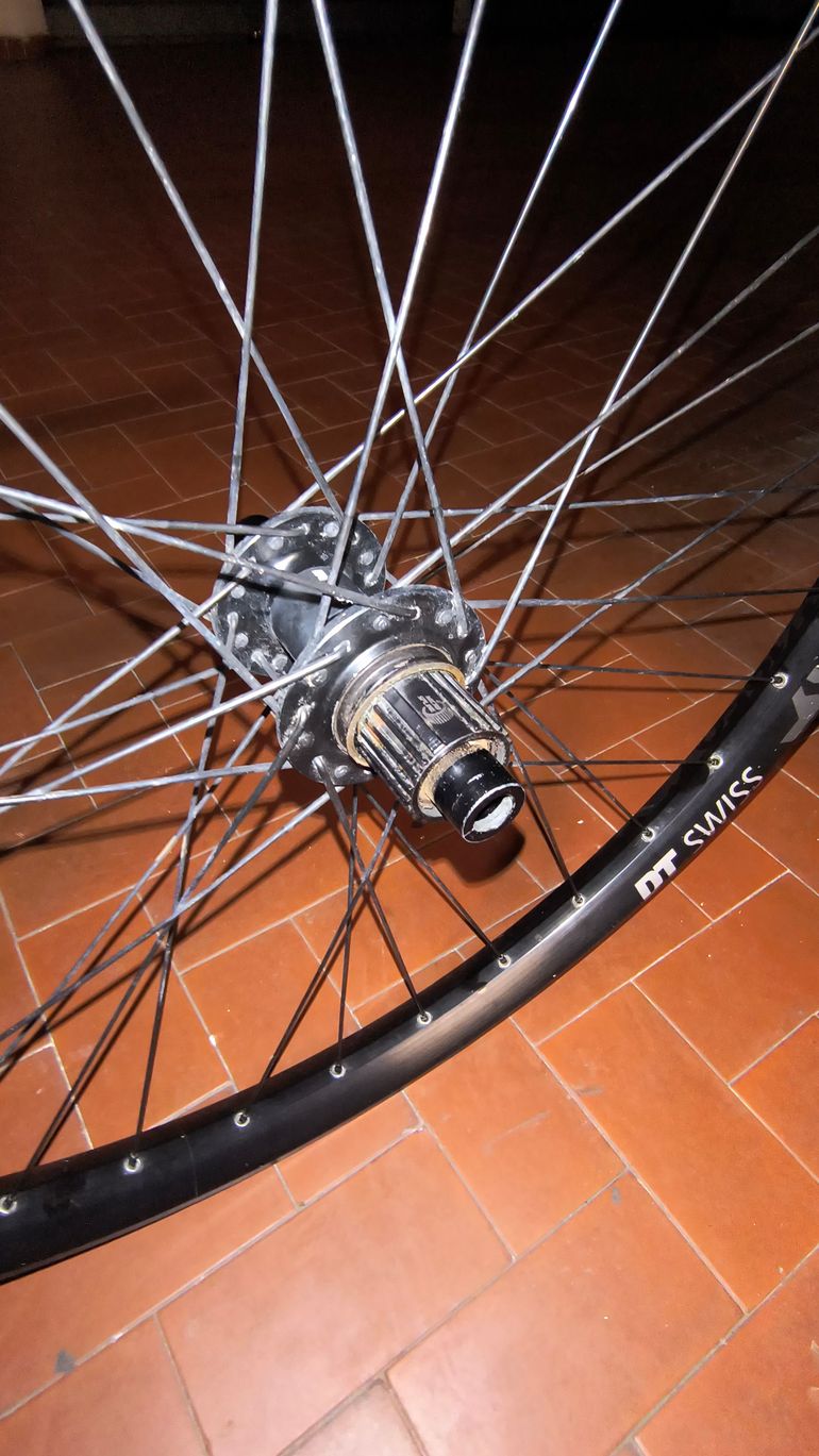 Used Dt Swiss HX1950 27.5 2025 bike — image 5 of 6