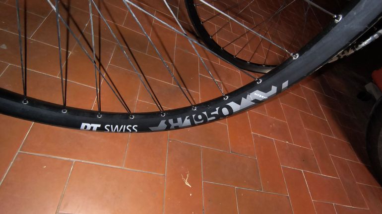 Used Dt Swiss HX1950 27.5 2025 bike — image 6 of 6