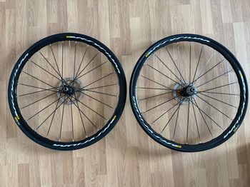 Used Mavic Ksyrium Disc Wheelset bike — image 5 of 5