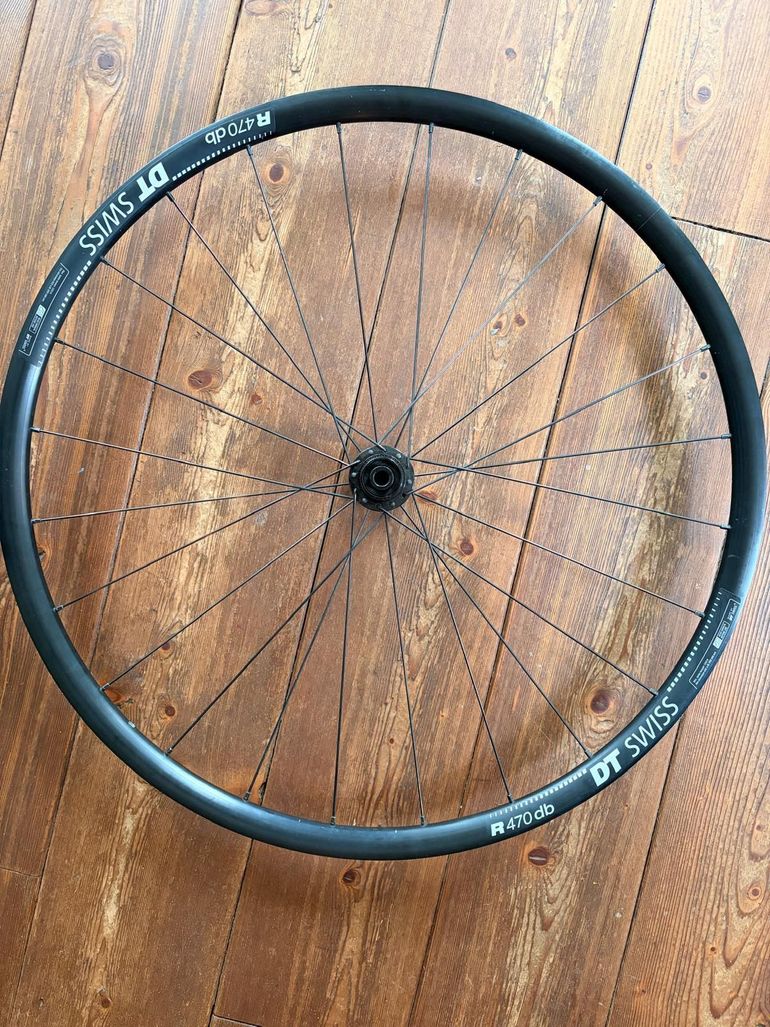 Used Dt Swiss R470db Wheelset bike — image 3 of 4