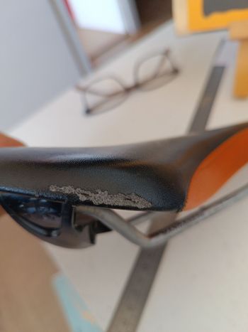 Used Fizik Couleurs Ktm bike — image 3 of 4