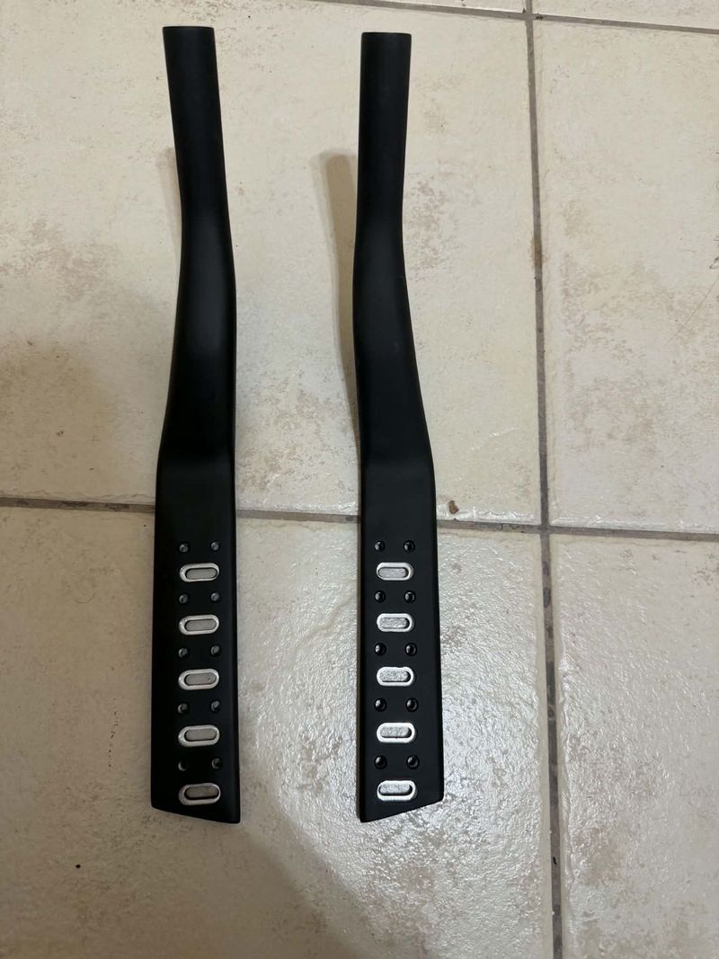 Tweedehands Factor aerobars extentions 2025 bike — afbeelding 8 van 9