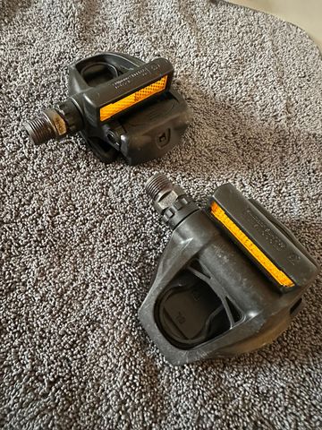 Used Shimano PD-RS500 SPD-SL Pedals Set bike — image 4 of 4