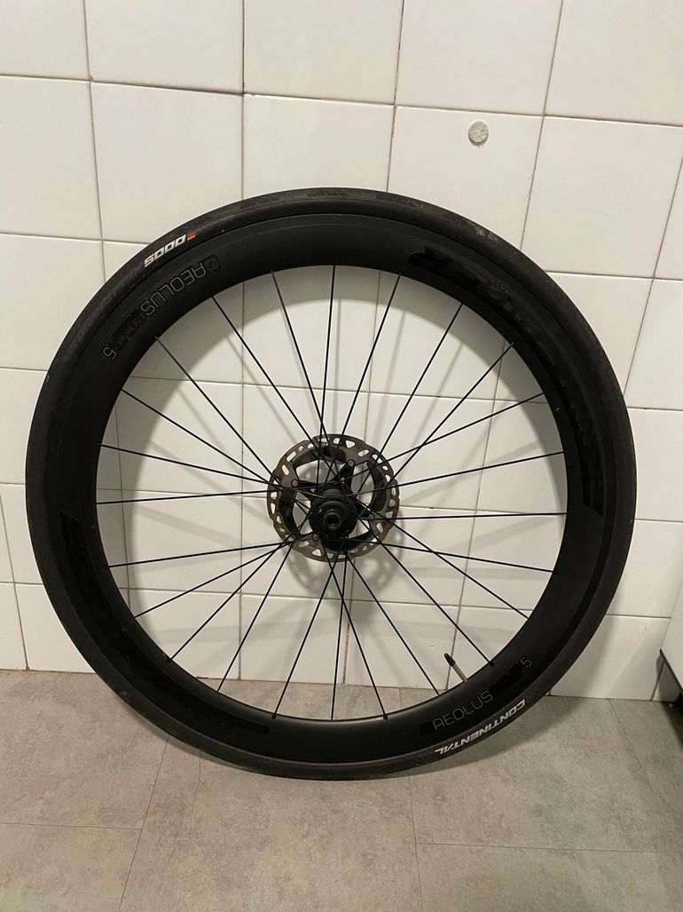 Used Bontrager Aeolus Comp 5 bike — image 2 of 5