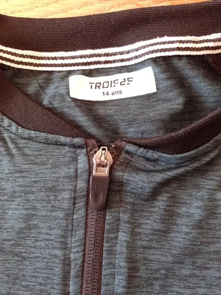 Used Trois 25 T Shirt VTT enfant bike — image 2 of 2