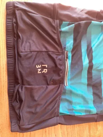 Used Decathlon Maillot vélo bike — image 2 of 2