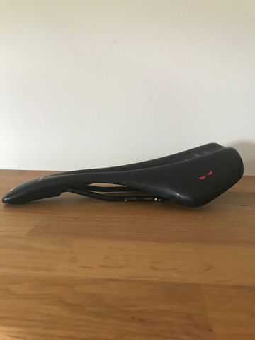 Käytetty Astute VT 2024 Saddles & Seatposts