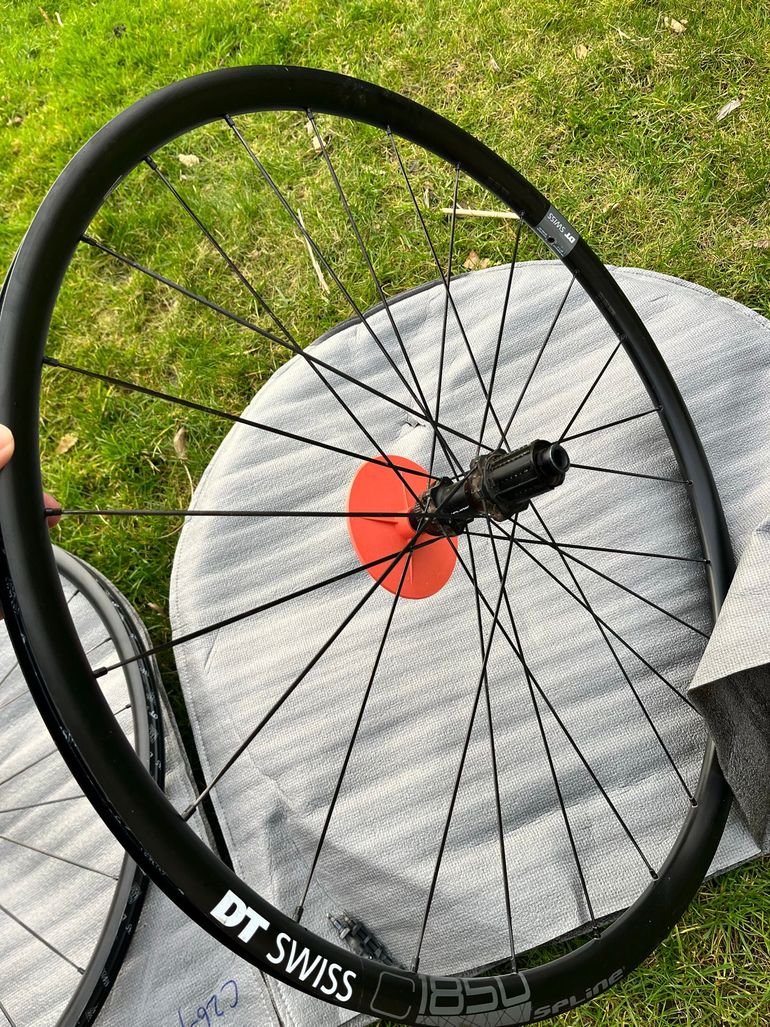 Used Dt Swiss C1850 SPLINE Wheelset 2021 bike — image 4 of 5