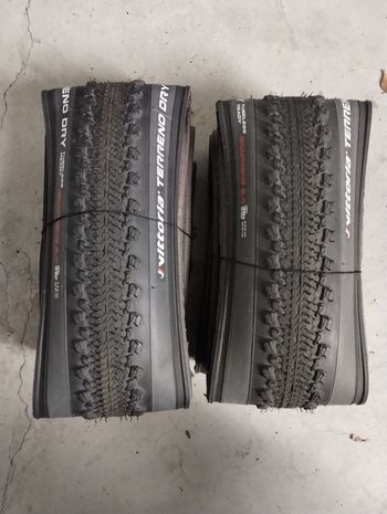 Used Vittoria Terreno Dry 2025 bike — image 3 of 3