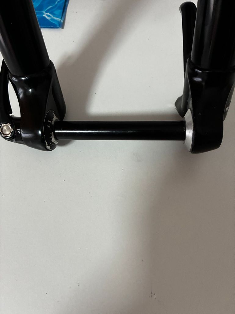 Used RockShox RS1 29" Fork with XLoc Remote bike — image 6 of 9